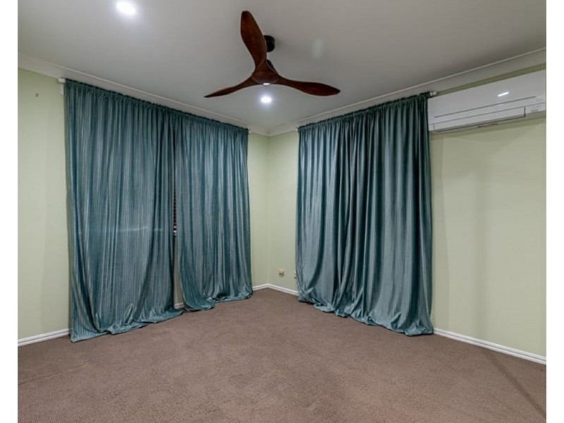 41 St James Street, Forest Lake QLD 4078