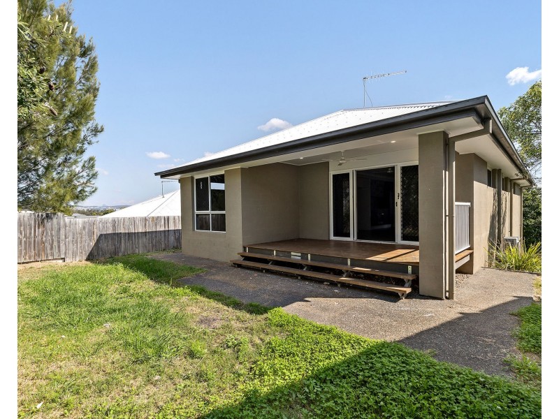 15 Nepal Court, Springfield Lakes QLD 4300