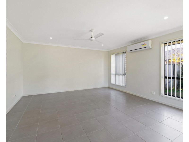 2/21 Pendragon Street, Raceview QLD 4305