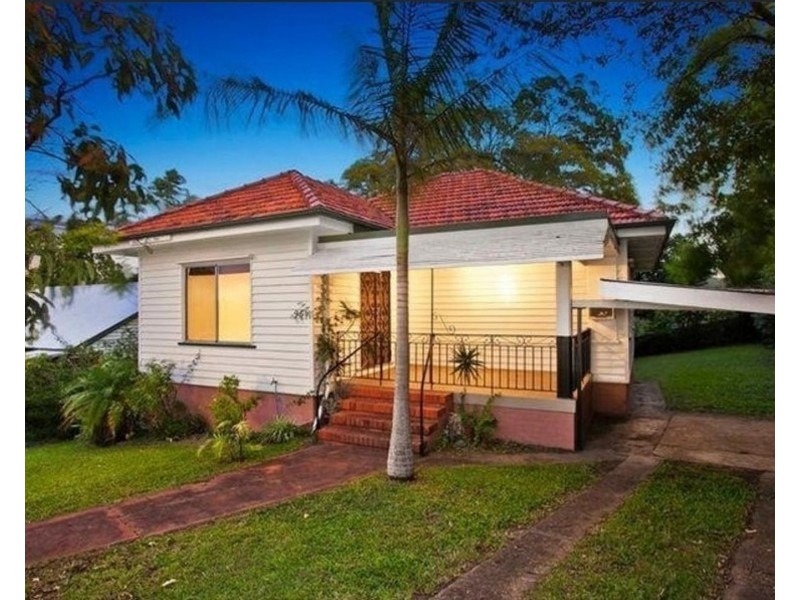 96 Taringa Parade, Indooroopilly QLD 4068