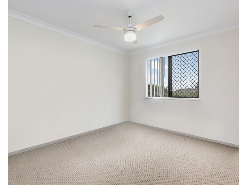 1/12 Byron Close, Redbank Plains QLD 4301
