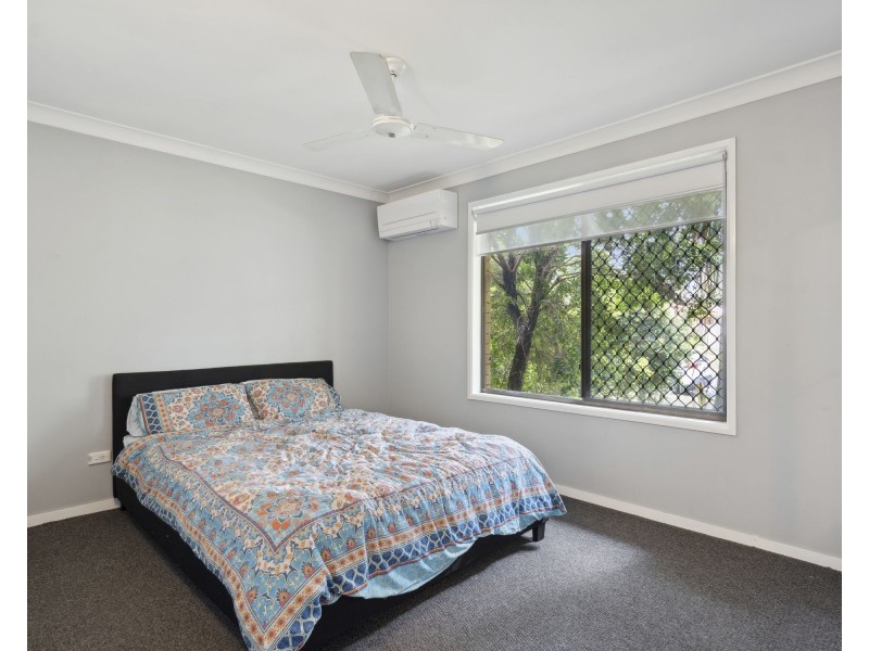 1 Rosa Court, Camira QLD 4300