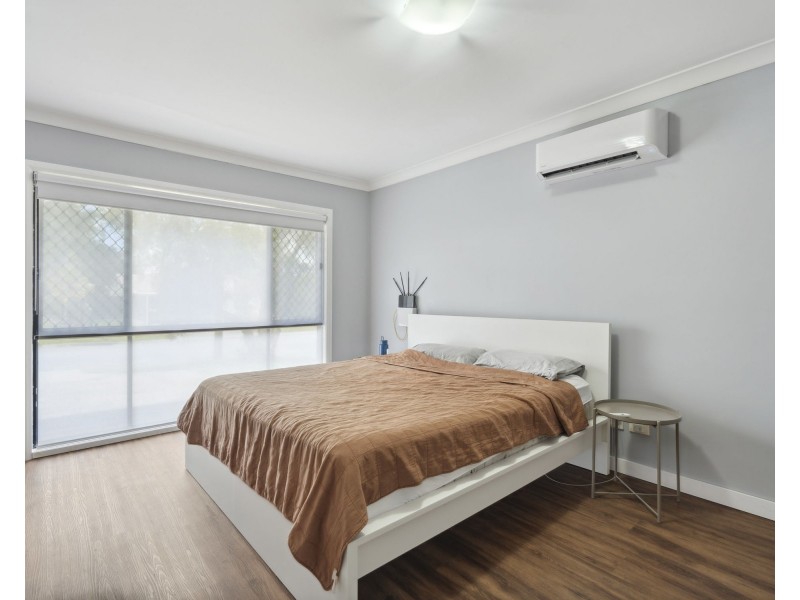 1 Rosa Court, Camira QLD 4300