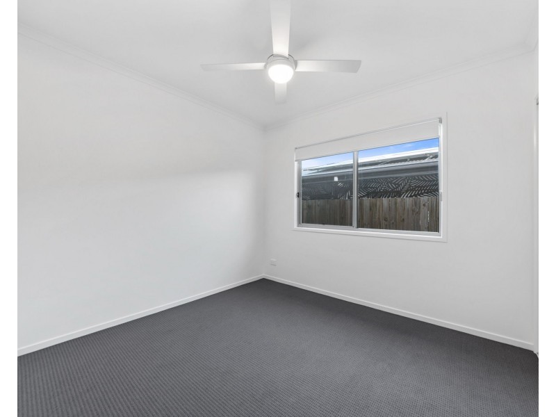 11B Beat Street, Ripley QLD 4306