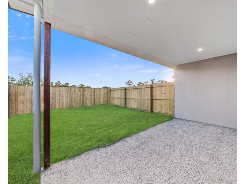 11B Beat Street, Ripley QLD 4306