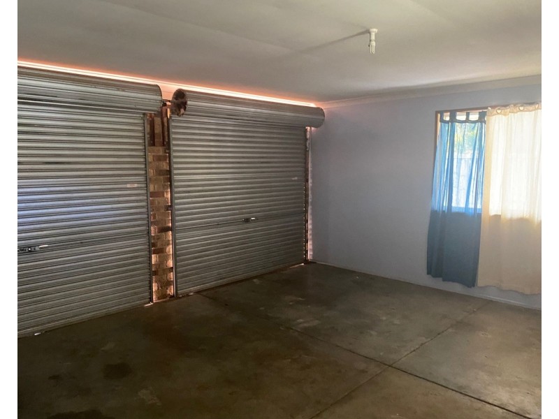 4 Amulla Court, Camira QLD 4300