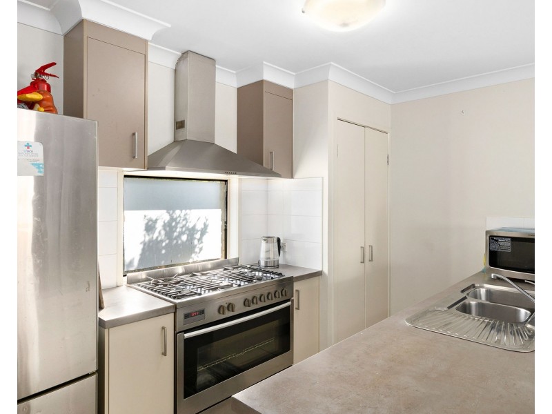 12 Flower Place, Richlands QLD 4077