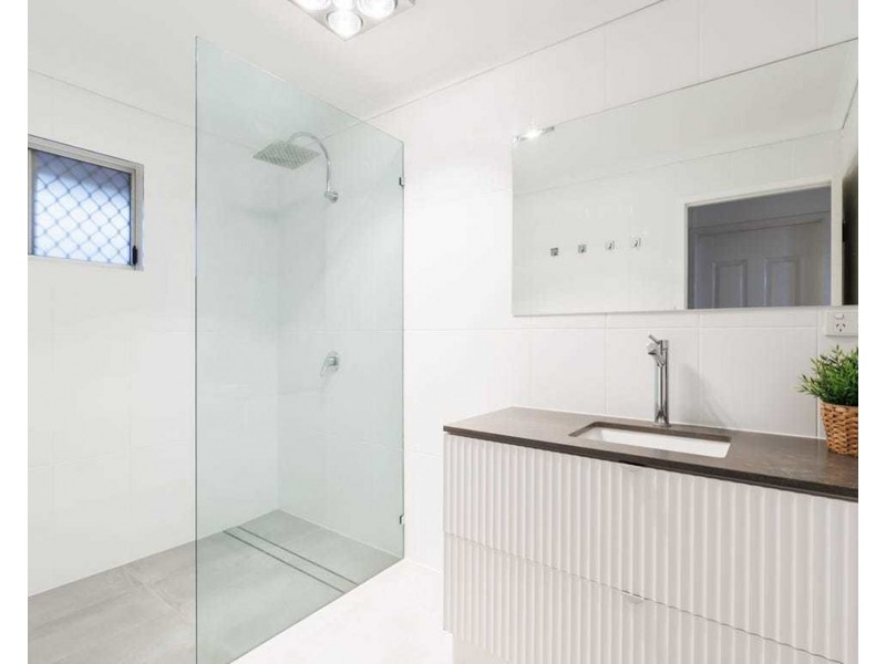 5 Arkins Court, Goodna QLD 4300