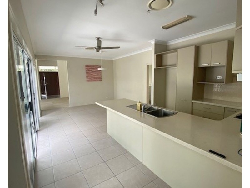 4 Tuscany Close, Forest Lake QLD 4078