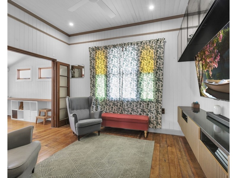 11 Maygar Street, Windsor QLD 4030