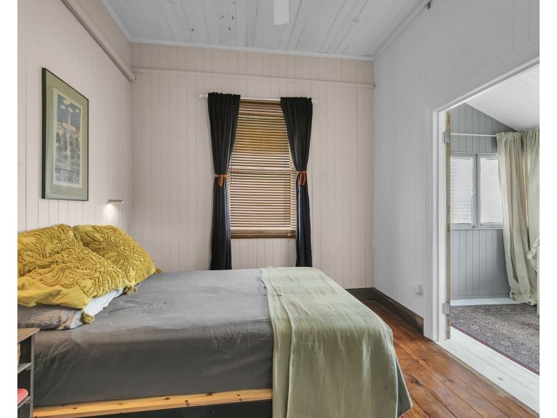 11 Maygar Street, Windsor QLD 4030