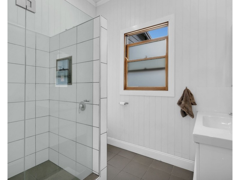 11 Maygar Street, Windsor QLD 4030