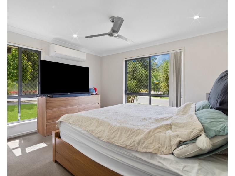 245 Sunbird Drive, Redbank Plains QLD 4301