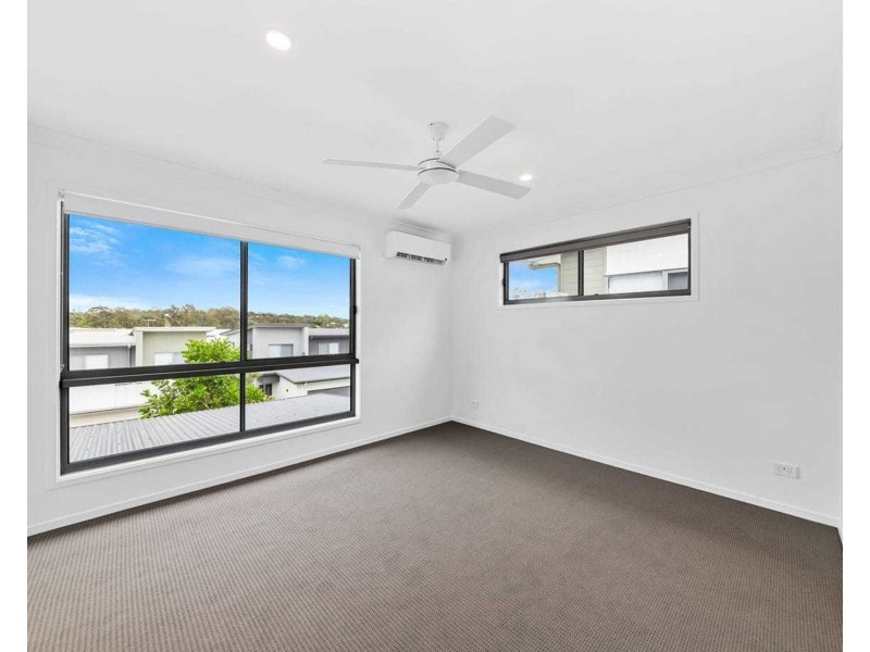 39/84 Finnegan Cct, Oxley QLD 4075