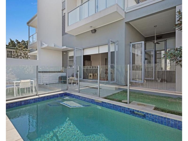 30 Paragon Street, Yeronga QLD 4104