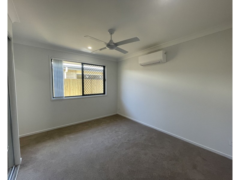 10 Maximillian Crescent, Deebing Heights QLD 4306