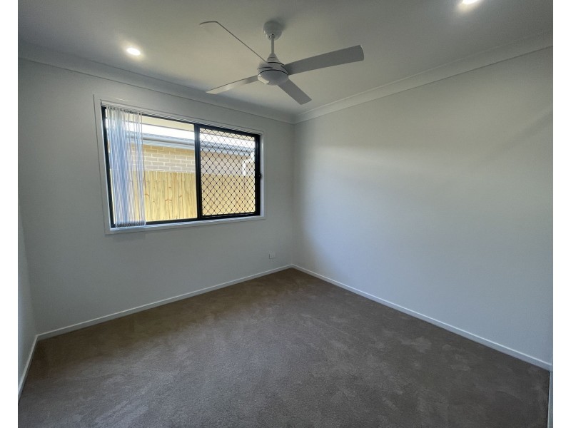 10 Maximillian Crescent, Deebing Heights QLD 4306
