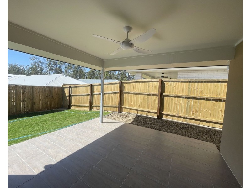 10 Maximillian Crescent, Deebing Heights QLD 4306