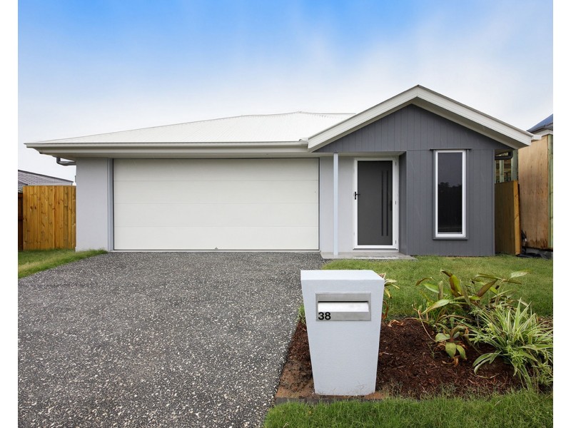 38 Bloomfield Esplanade, South Maclean QLD 4280