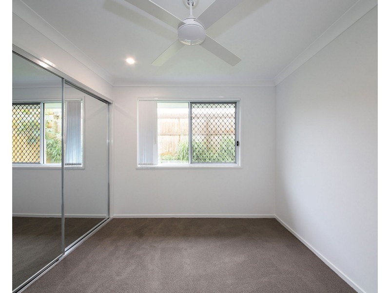 38 Bloomfield Esplanade, South Maclean QLD 4280