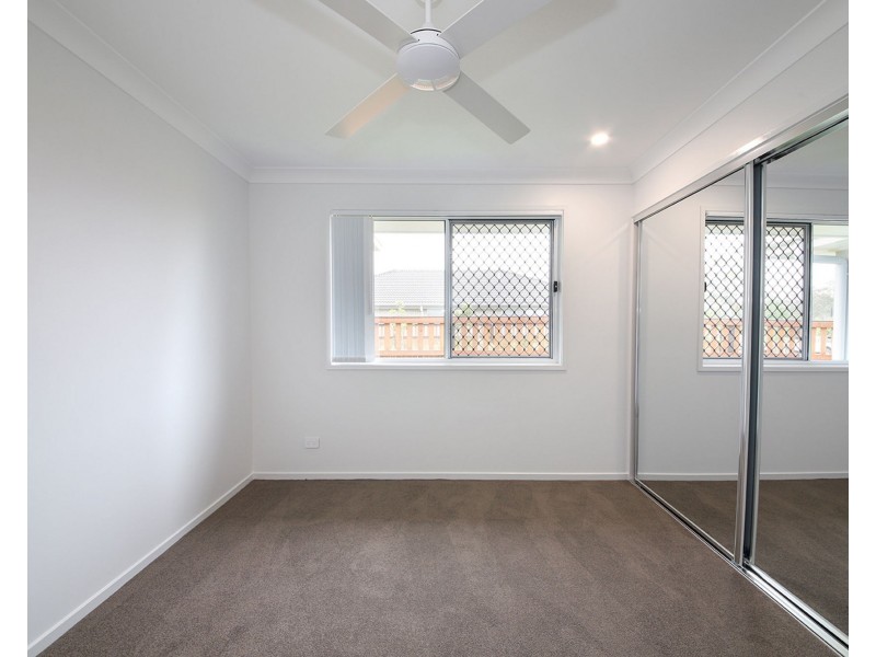 38 Bloomfield Esplanade, South Maclean QLD 4280