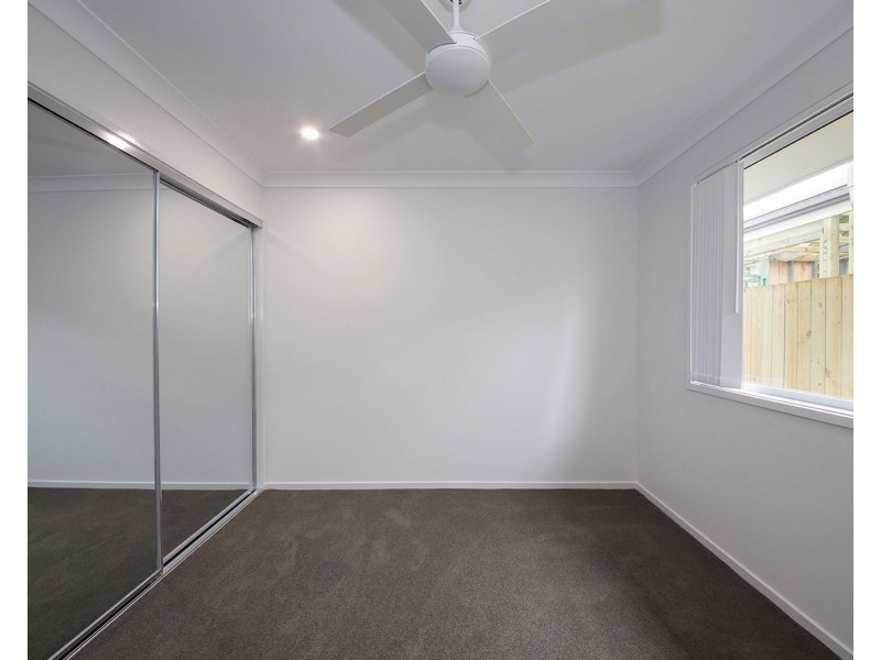 38 Bloomfield Esplanade, South Maclean QLD 4280