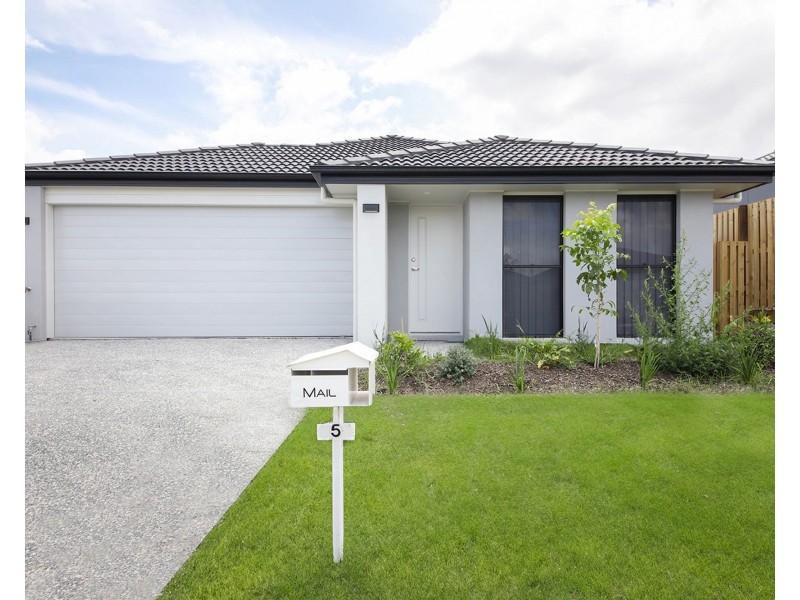 5 Bark Street, Park Ridge QLD 4125