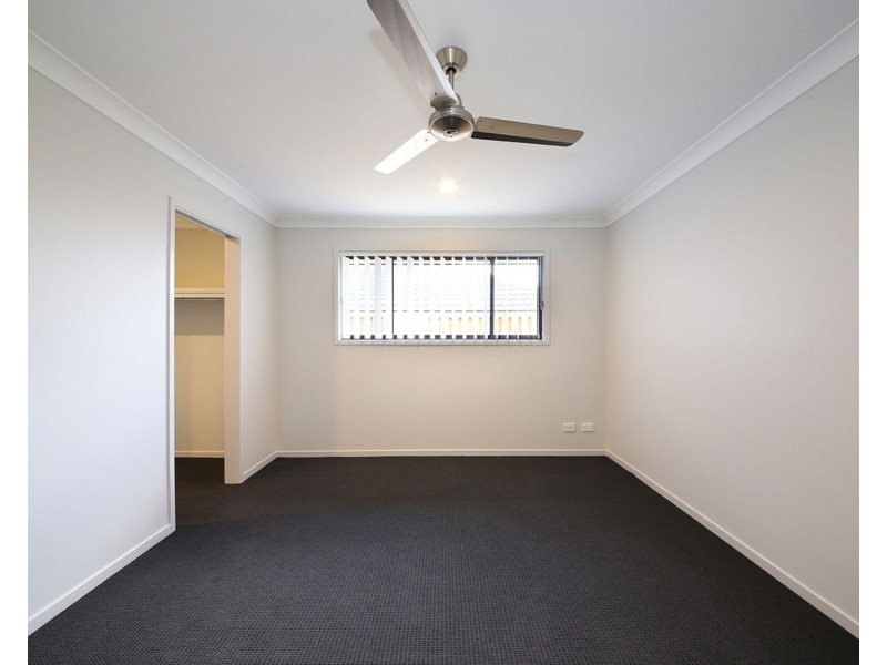 5 Bark Street, Park Ridge QLD 4125