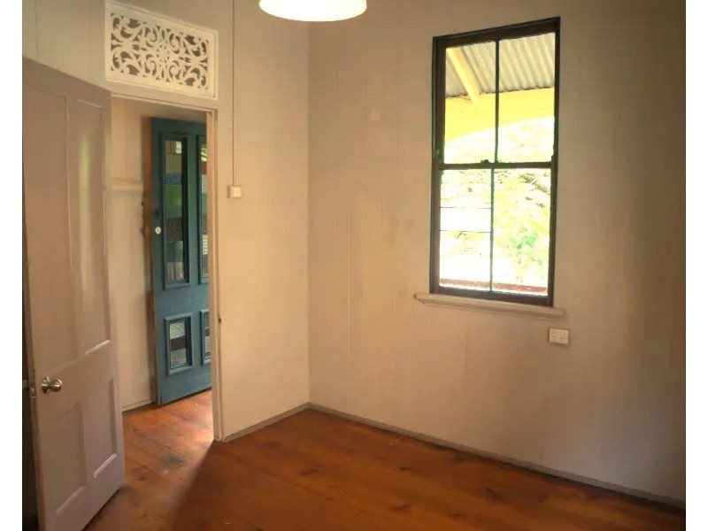 55 Mossgrove Street, Woolloongabba QLD 4102