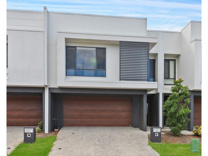 9 Lunar Cres, Spring Mountain QLD 4124