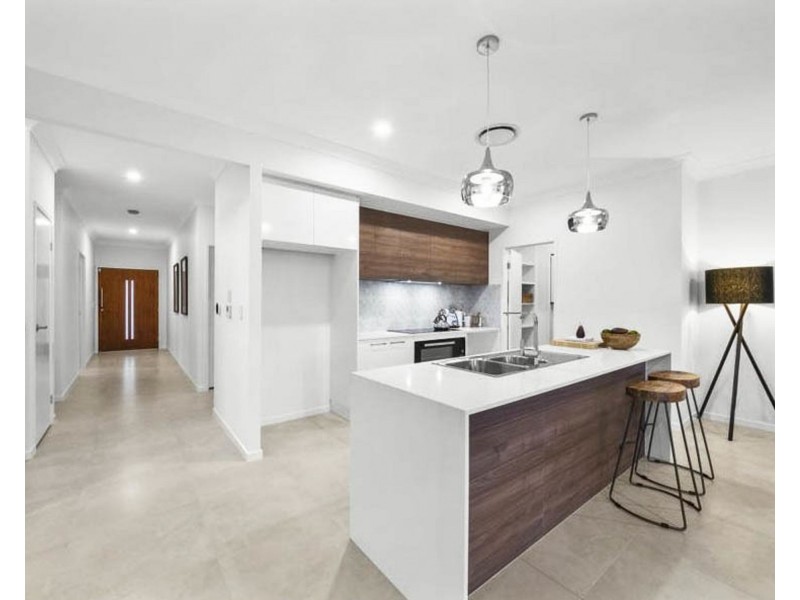 16 Ismaeel Cct, Kuraby QLD 4112