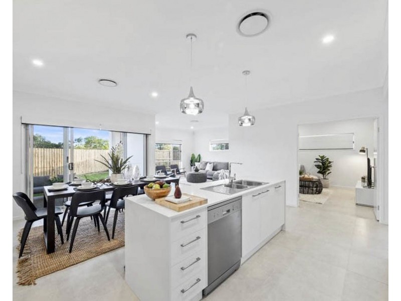 16 Ismaeel Cct, Kuraby QLD 4112