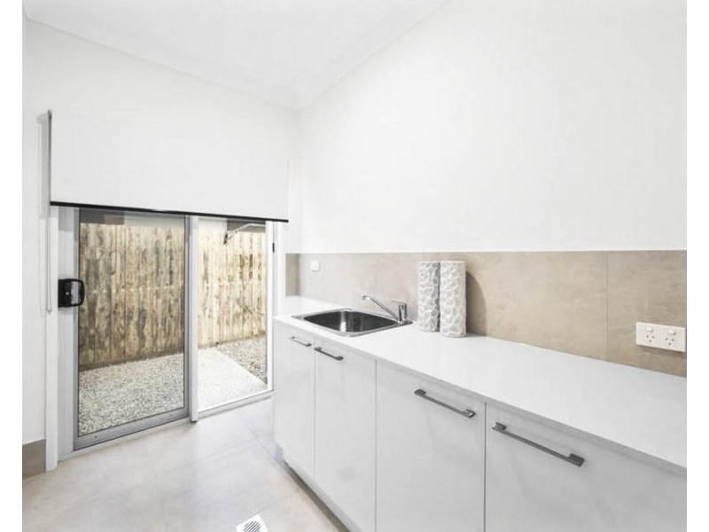 16 Ismaeel Cct, Kuraby QLD 4112