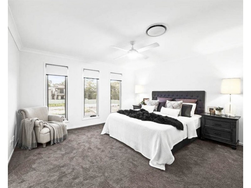 16 Ismaeel Cct, Kuraby QLD 4112