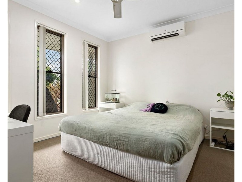 6 Arnaldo Ave, Augustine Heights QLD 4300