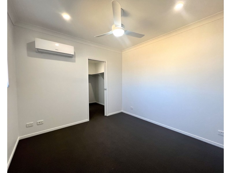 2/17 Olivia Street, Flinders View QLD 4305