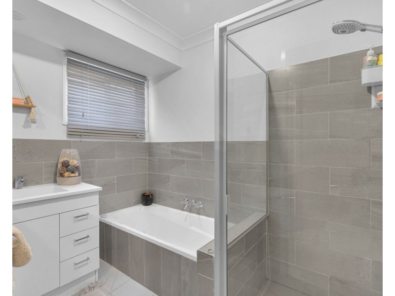 81 Ekibin Road, Annerley QLD 4103