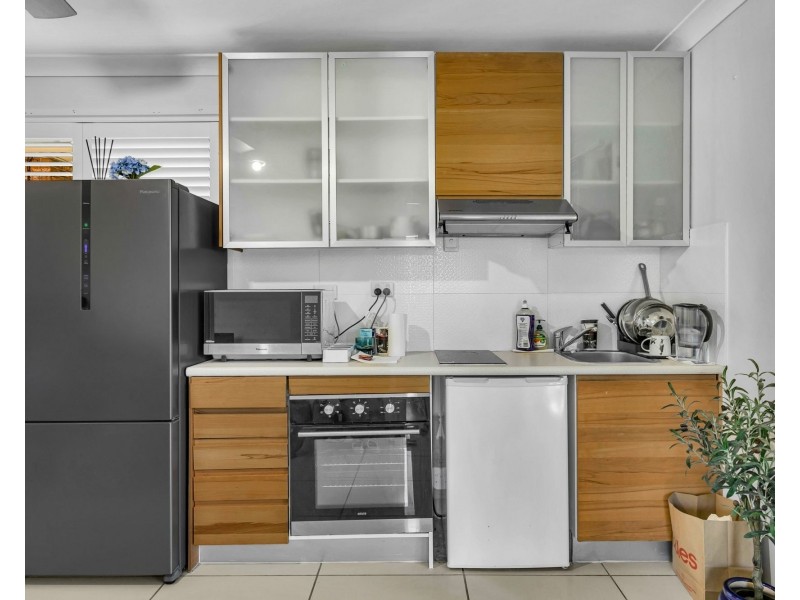 81 Ekibin Road, Annerley QLD 4103