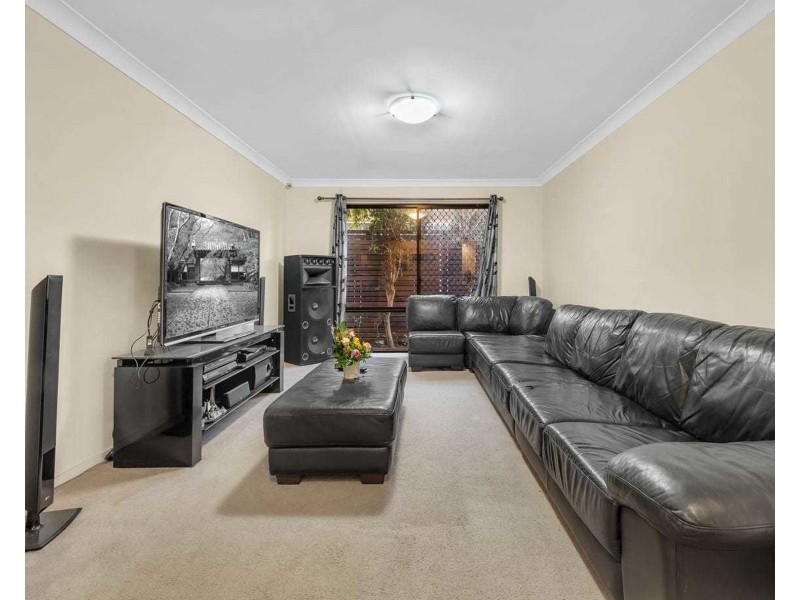 17 Tropical Drive, Forest Lake QLD 4078