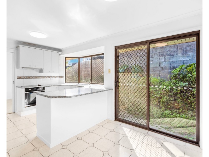7 Sim Jue Court, Sinnamon Park QLD 4073