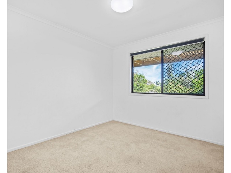 7 Sim Jue Court, Sinnamon Park QLD 4073