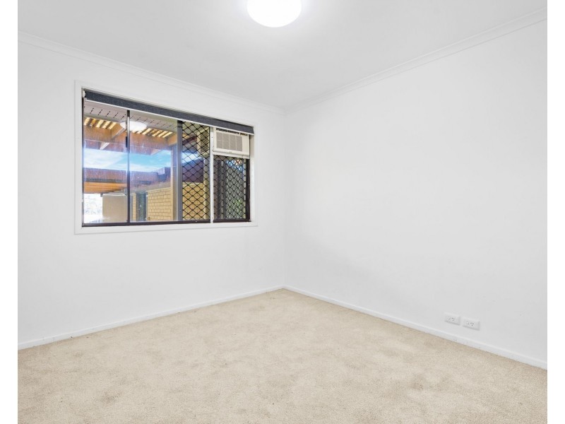 7 Sim Jue Court, Sinnamon Park QLD 4073