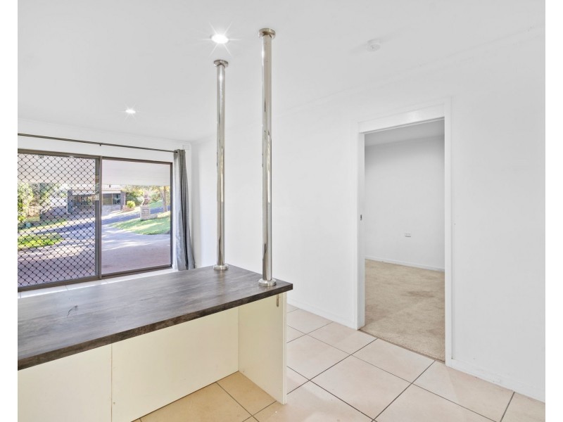 7 Sim Jue Court, Sinnamon Park QLD 4073