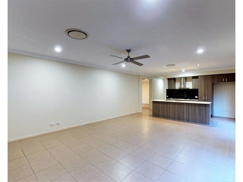 7 Daintree Place, Springfield Lakes QLD 4300