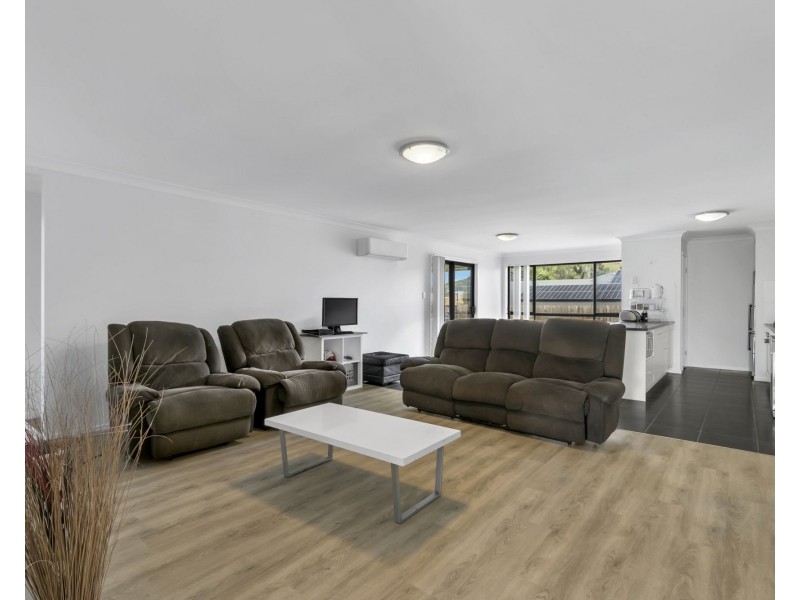 12 Huntley Crescent, Redbank Plains QLD 4301