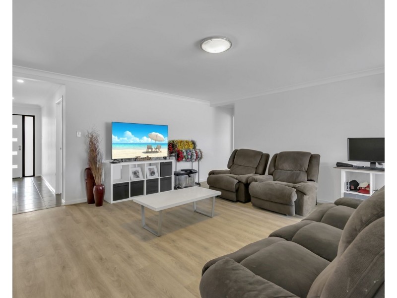 12 Huntley Crescent, Redbank Plains QLD 4301