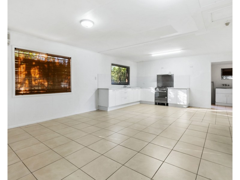 868 Moggill road, Kenmore QLD 4069