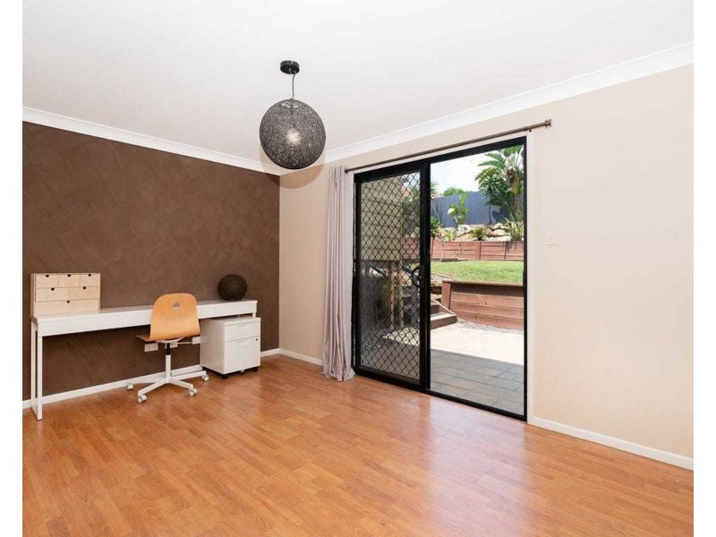 10 Karamea Avenue, Springfield QLD 4300