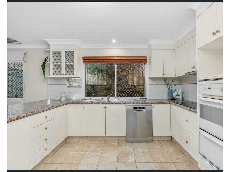 6 Apanie Street, Middle Park QLD 4074