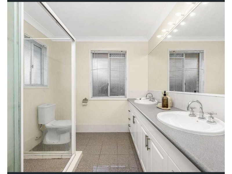 6 Apanie Street, Middle Park QLD 4074